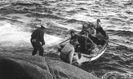 College exploration group leaving Rodondo Island, 16 January 1947.